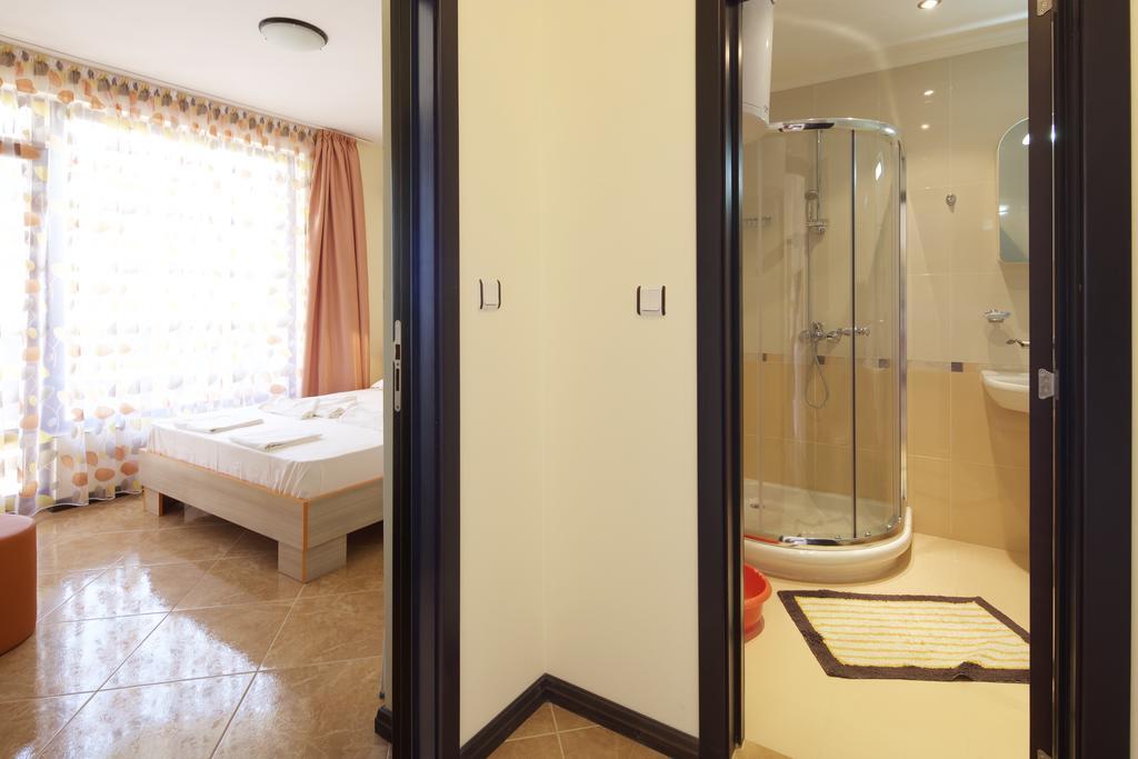 Mars Apartments In Complex Shipka Sveti Vlas Exterior photo