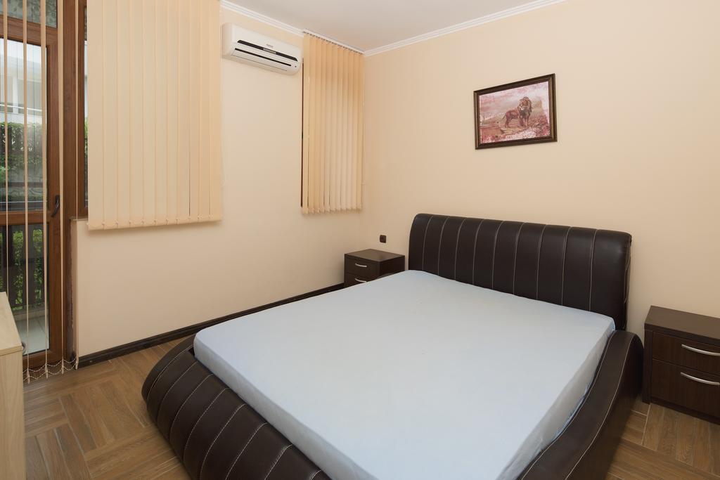 Mars Apartments In Complex Shipka Sveti Vlas Exterior photo