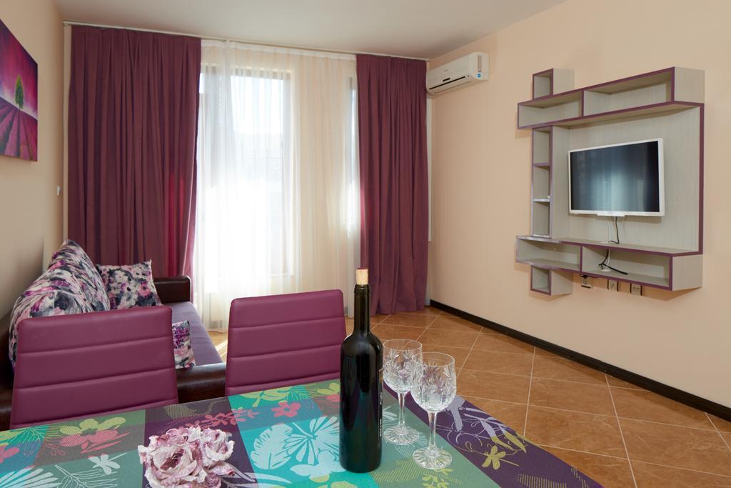 Mars Apartments In Complex Shipka Sveti Vlas Exterior photo